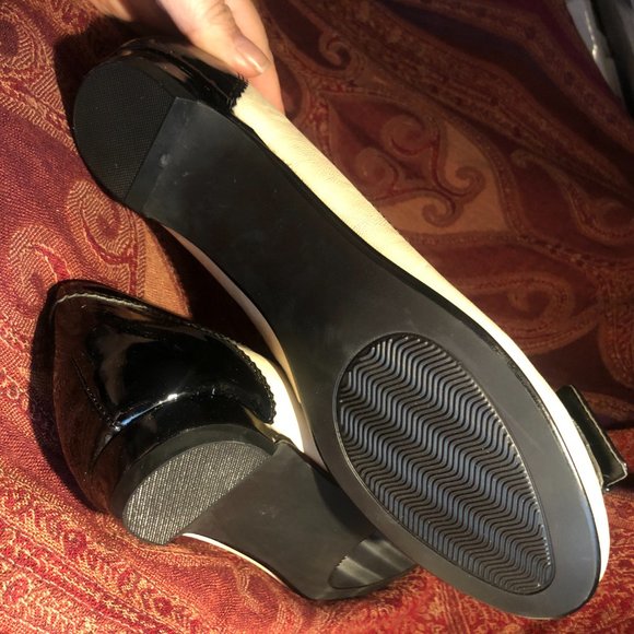 NEW IN BOX: SHOEBOX NEW YORK FLATS - Picture 6 of 10